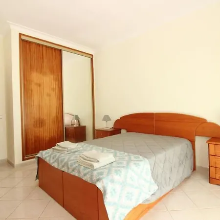 Feriehus Bonita Moradia C/ Piscina Em *