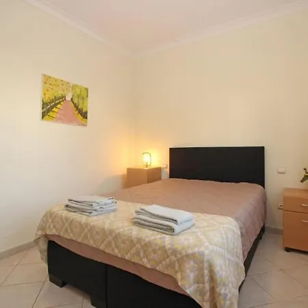 別荘 Bonita Moradia C/ Piscina Em サグレス