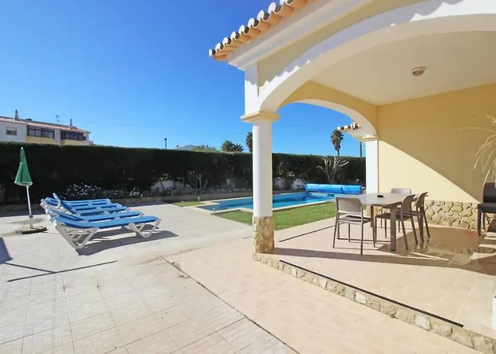 Bonita Moradia C/ Piscina Em